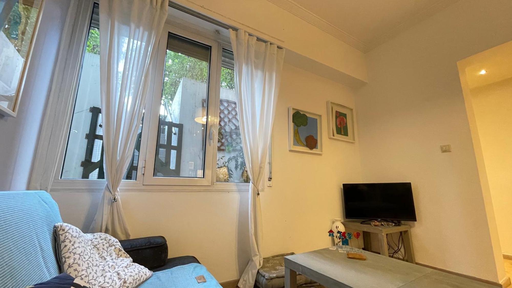 Cozy Apartment Ideally Located City Center And Megaron Moussikis Metro Station Athens Exterior photo